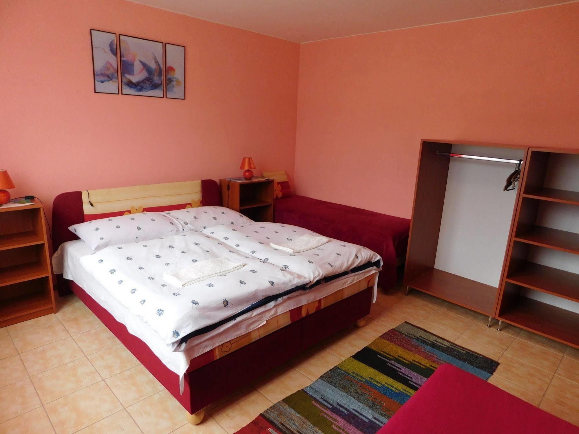Apartmany Tania Závažná Poruba المظهر الخارجي الصورة