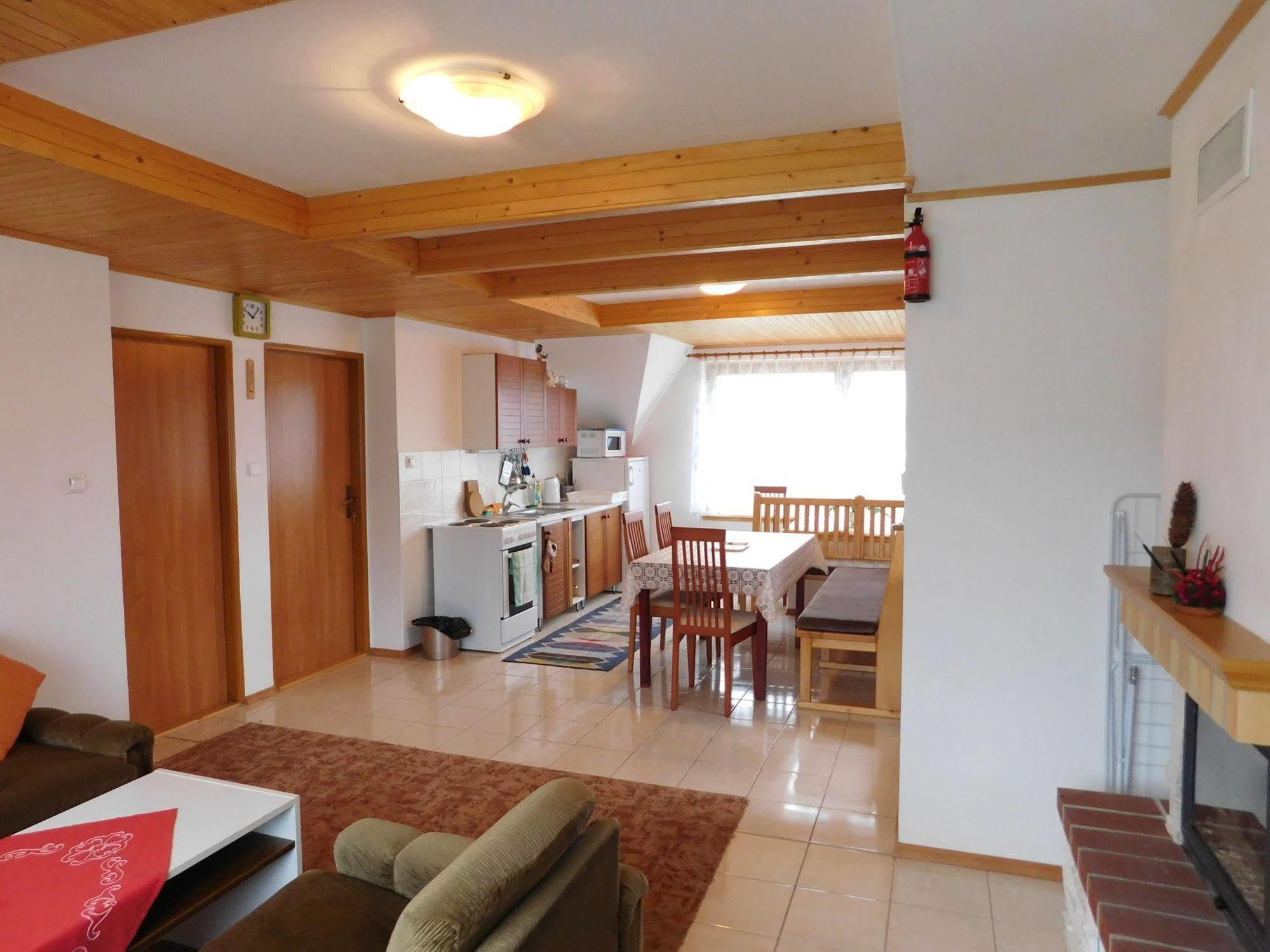 Apartmany Tania Závažná Poruba المظهر الخارجي الصورة